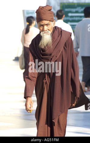 Ein Einsiedler Mönch in Myanmar Burma Stockfoto