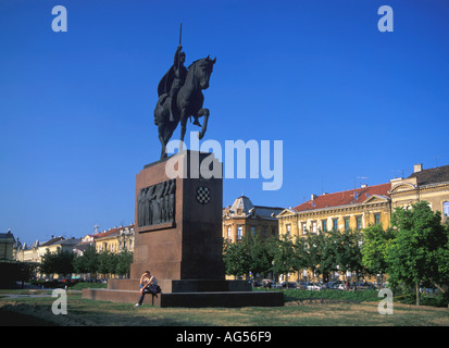 Kroatien Zagreb Trg Kralja Tomislava Kralj Tomislava statue Stockfoto
