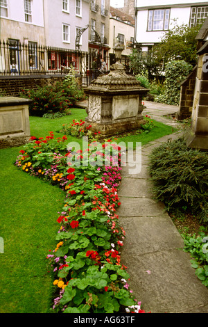 Cambridgeshire Cambridge Saint Benets Kirchhof Stockfoto