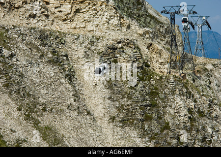 Gondelbahn über Belle Plagne in den französischen Alpen Tarentaise im Sommer Stockfoto