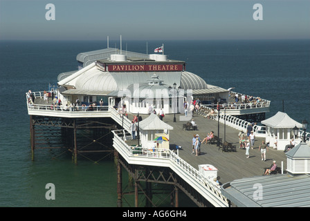 Der Pier bei Cromer North Norfolk im Hochsommer Stockfoto