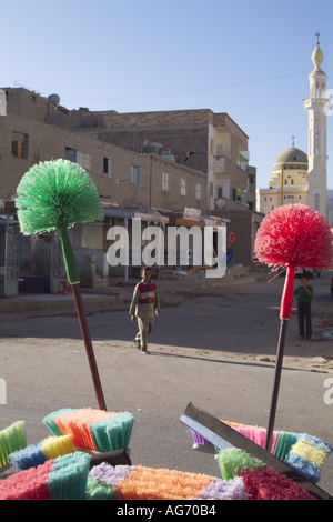 Ägypten Rotes Meer Quoseir Dorf tägliche Leben Landschaft In der Main Street von einem Shop Stockfoto