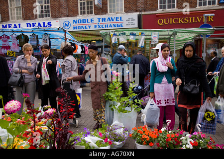 Walthamstow Straße Markt Kreditoren und Debitoren, London Stockfoto