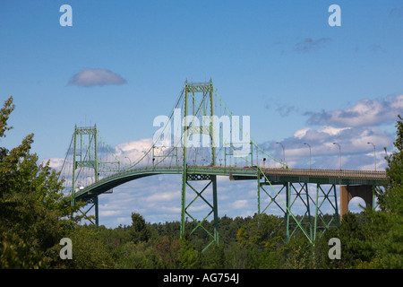 Tausend Inseln Brücke über den St. Lawrence River in der St.-Lorenz-Seeweg Thousand Islands Region des Staates New York Stockfoto