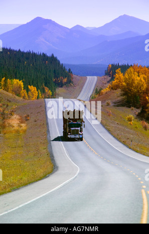 Protokollierung-LKW in Alberta, Kanada Stockfoto