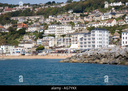 Pensionen über Ventnor - eine typisch britische Seebad Stockfoto