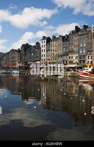 Der alte Hafen von Honfleur Normandie Stockfoto