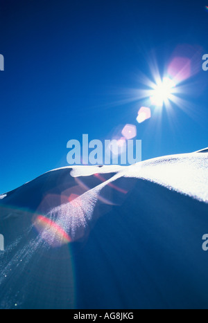 Wind geblasen Schneeverwehungen Stockfoto