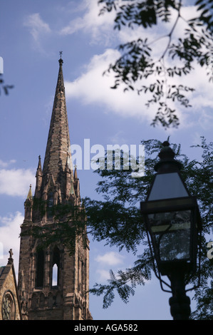 Turm der Kirche des Bundes an Ecke Berkeley und Newberry Straßen Boston MA Stockfoto