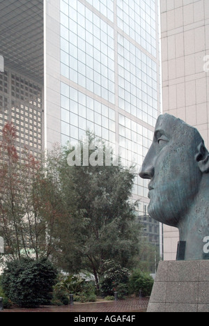 Paris La Défense Business Bereich moderner Architektur Skulptur Stockfoto