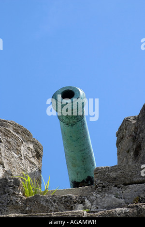 Spanische Kanone späht heraus vom Wall auf Castillo de San Marcos Nationaldenkmal St. Augustine Florida Stockfoto