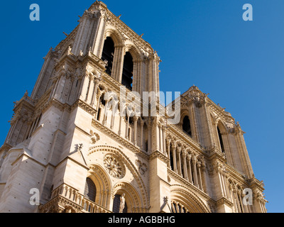 Fassade der Kathedrale Notre-Dame Stockfoto