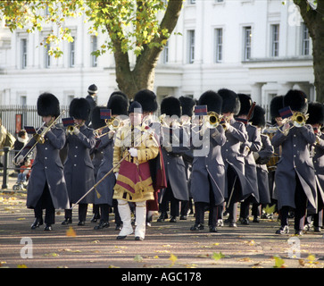 Die Wachablösung am Buckingham Palace London-England-Großbritannien-Vereinigtes Königreich-GB UK Stockfoto