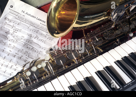 Noten für Saxophon und keyboards Stockfoto