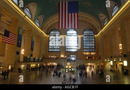 Die Haupthalle, zeigt die Uhr an der Grand Central Station, 42nd Street, Mid Town Manhattan, New York City, USA Stockfoto