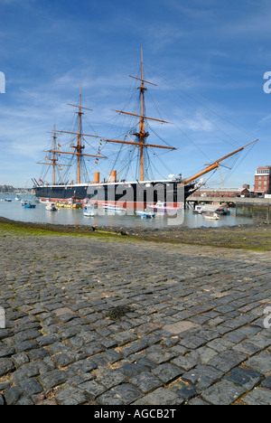 HMS Warrior erste Eisen-geschältes, gepanzerte Kriegsschiff der Welt angetrieben durch Dampf sowie Segel und aus Schmiedeeisen in Portsmouth Historic Dockyard. Stockfoto