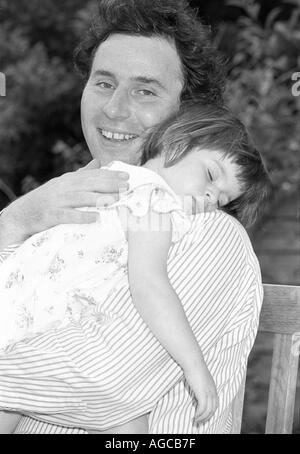 Konservative Schatten Home Secretary Oliver Letwin MP mit seiner Tochter Laura ca. 1996 ca. Stockfoto