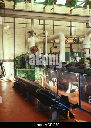 dh Scapa Flow Visitors Center HOY ORKNEY Torpedo Worthington Simpson Öl- und Wasserpumpen tanken Marinepumpenraum Museum Stockfoto