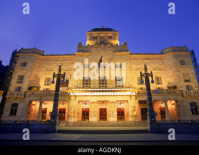Die Könige dramatische Theater oder "Dramaten" in der Nacht in Stockholm, Schweden Stockfoto