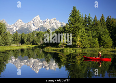 Kajakfahren in Grand Teton Nationalpark Wyoming Modell veröffentlicht Stockfoto