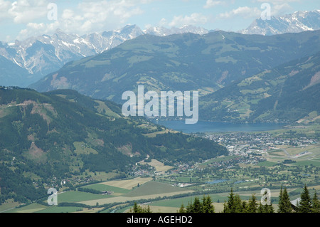 Zell am See-See und die Berge-Österreich Stockfoto