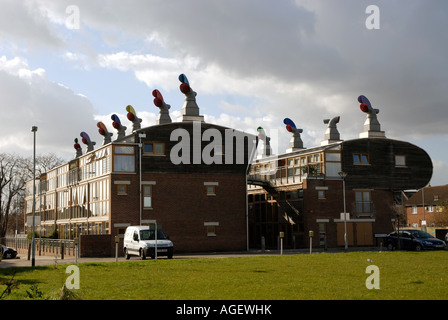 Eine Null fossilen Wohnsiedlung Beddington Lane South London Stockfoto