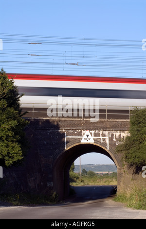 Die Eisenbahn Brücke wo am 8. 8. August 1963 die berüchtigten Great Train Robbery bei Sears stattfand Kreuzung in der Nähe von Cheddin Stockfoto