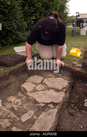 Archäologisch graben der alten Werft am Stoke Breune Northamptonshire am Canal Grande Union Kreuzung Stockfoto