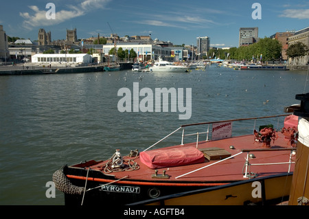 Floating Harbour mit Blick auf St. Augustiner erreichen Bristol Docks England Stockfoto