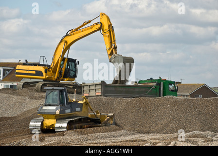 Bagger Digger BULLDOZER LKW Kies arbeiten ON THE BEACH "Bagger" Stockfoto