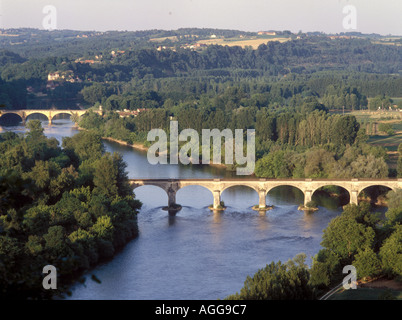 Brücken über Dordogne le Buisson Stockfoto