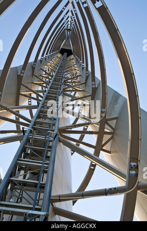 Nachschlagen im Inneren des Skeletts, wie Struktur von Glasgow Tower Aufzug Welle, Glasgow, Schottland Stockfoto