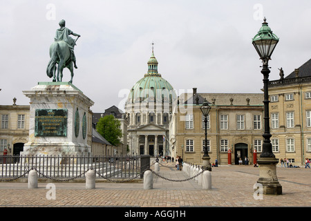 Statue von Friedrich v. am Amalienborg Palast, Kopenhagen, Dänemark Stockfoto