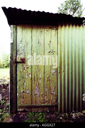 Einem alten Schuppen mit abblätternde Farbe Stockfoto