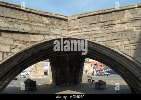 Crowland alten drei-Wege-Brücke über lange umgeleitete Flussbett Stockfoto