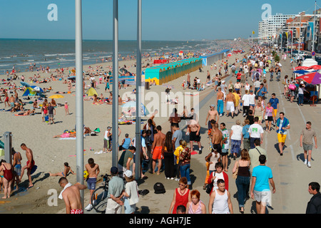 Strand und Meer Wand Malo-Les-Bains, in der Nähe des Hafens von Dunkerque (Dünkirchen-Flandern-Frankreich) Stockfoto