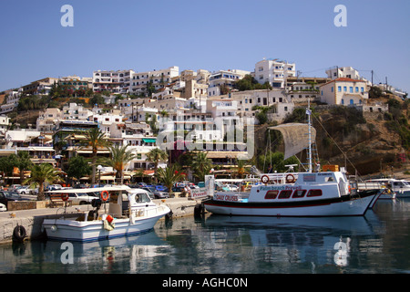 Der Hafen von Agia Galini auf Kreta. Mediterrane griechische Insel. Europa. Stockfoto