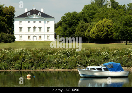 Marble Hill House und ein Boot Richmond Rd Twickenham, Surrey, UK Stockfoto