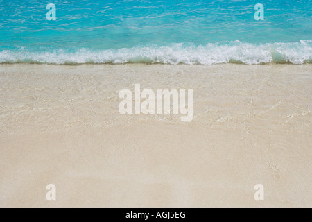 Erhöhte Ansicht der Wellen am Strand Stockfoto