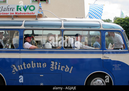 alten RVO Bus Nahverkehr vor 30 Jahren regionale Verkehr Oberbayern Bad Tölz Bayern Deutschland Stockfoto
