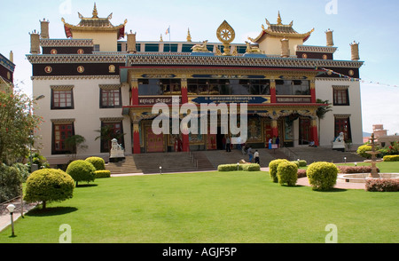 Golden Temple im tibetischen Flüchtlingslager Siedlung in Bylakuppe Indien in der Nähe von Mysore. Stockfoto