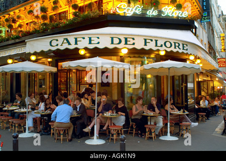 Café de Flore in St Germain des Pres Paris Frankreich Stockfoto