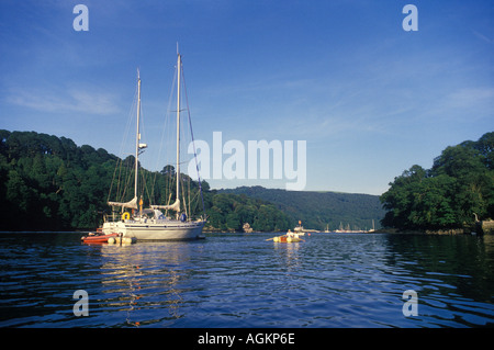 Yacht vor Anker auf dem River Dart in Dittisham in der Nähe von Dartmouth Devon England UK Stockfoto