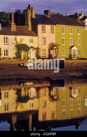 Ferienhäuser auf dem Kai am Dittisham in der Nähe von Dartmouth Devon England UK Stockfoto