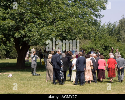 Eine Hochzeit auf dem Gelände der alten Zitadelle Vysehrad Prag Stockfoto