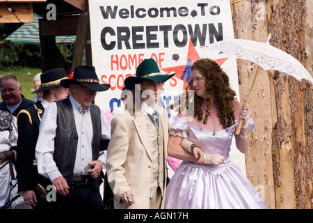 Veranstaltungen Schottland Creetown Country Music Festival grand Parade der wilden Westen Kostümen Cowboys und Girls Galloway Scotland UK Stockfoto