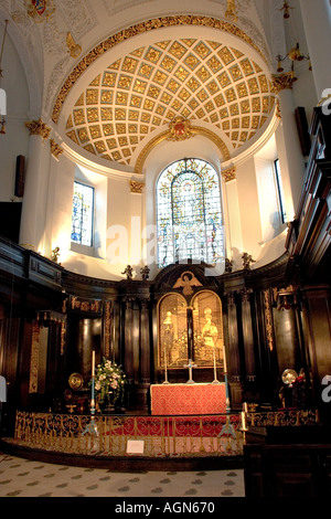 St Clement Danes RAF Kirche, Orangen und Zitronen Kirche Aldwych London GB UK Stockfoto