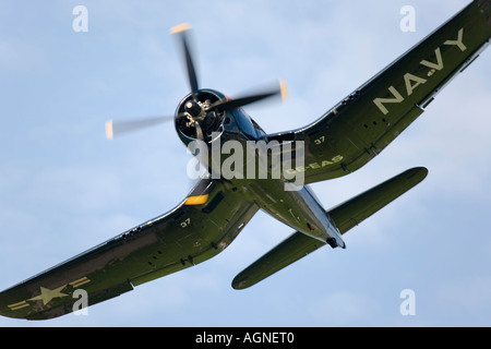 Chance Vought F4U-U Corsair bei einer Flugshow Stockfoto