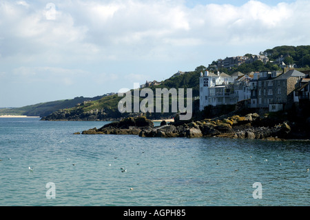 Blick von St Ives Cornwall in Richtung Carbis Bay vorbei Porthminster Punkt Stockfoto