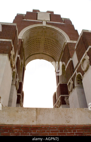 Die Thiepval-Denkmal zum Gedenken an die anglo-französischen Offensive von 1916 an der Somme, Picardie, Frankreich Stockfoto